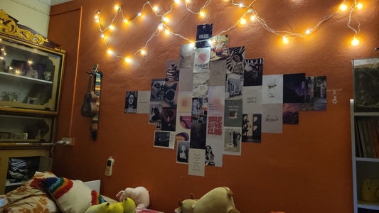 Above-Bed Poster Layout Ideas for a Balanced Bedroom