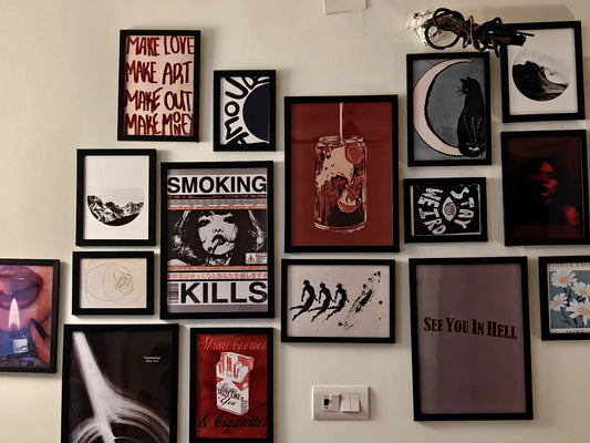 Different Size Posters on One Wall: 7 Layout Rules & Design Ideas That Actually Look Cohesive