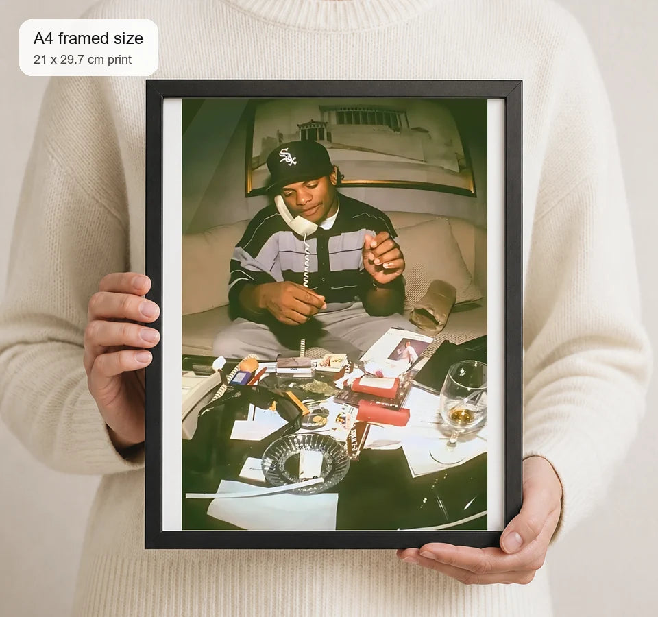 Size reference for A4 · Black Gallery Frame - gallery image 4 of 5