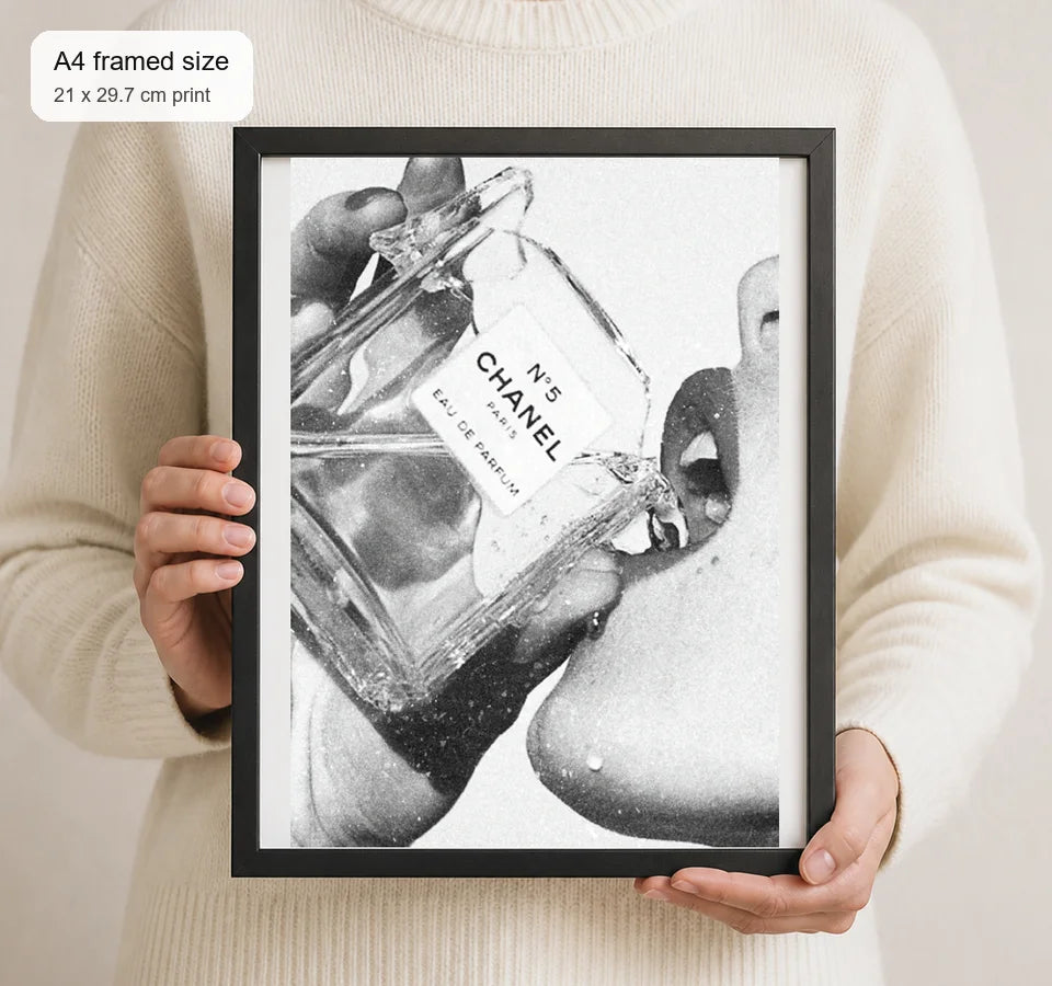 Size reference for A4 · Black Gallery Frame - gallery image 4 of 5
