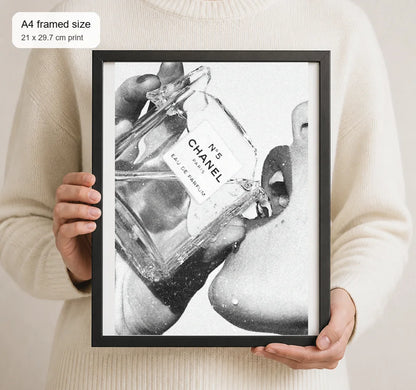 Size reference for A4 · Black Gallery Frame - gallery image 4 of 5