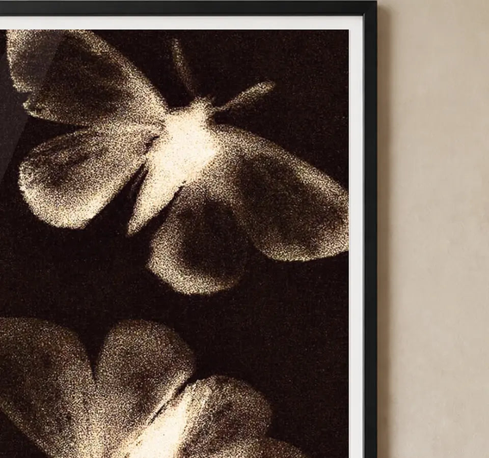 Material and finish detail for A4 · Black Gallery Frame - gallery image 5 of 5