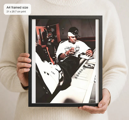 Size reference for A4 · Black Gallery Frame - gallery image 4 of 5